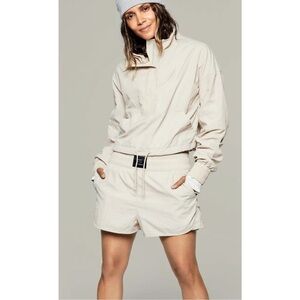 Halle Berry X Sweaty Betty the respin edit tan shorts, XS